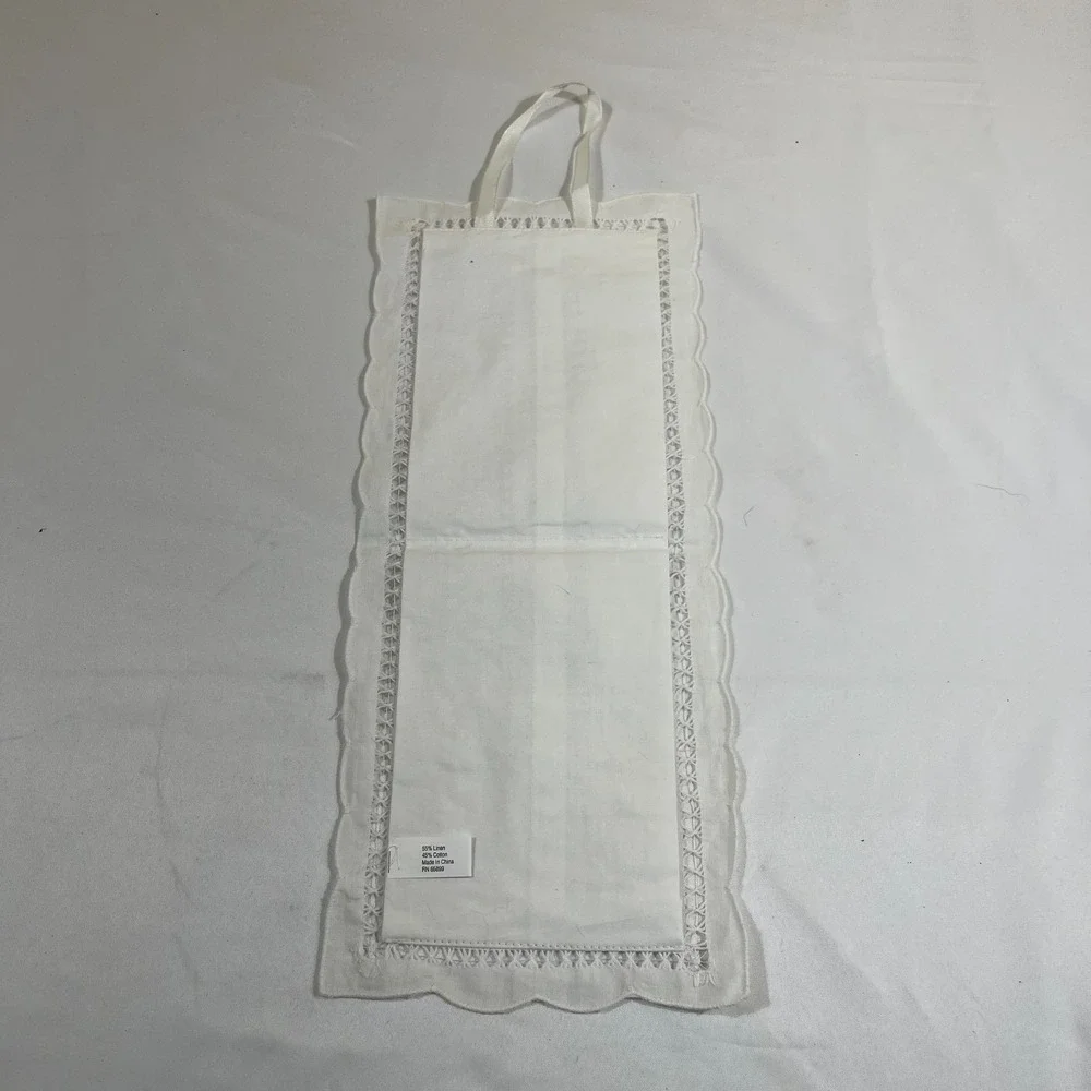 WhimsyWear‎ Hanging Towel Holder Unisex OS White Excellent Vintage Style Floral